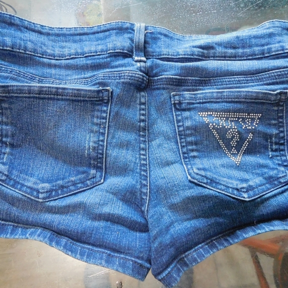2/10 guess shors - Picture 3 of 3